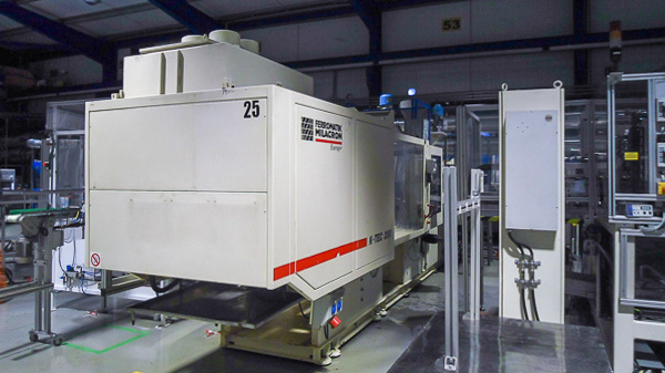 FERROMATIK K350S-2495 350t injection molding machine (2001) id5499